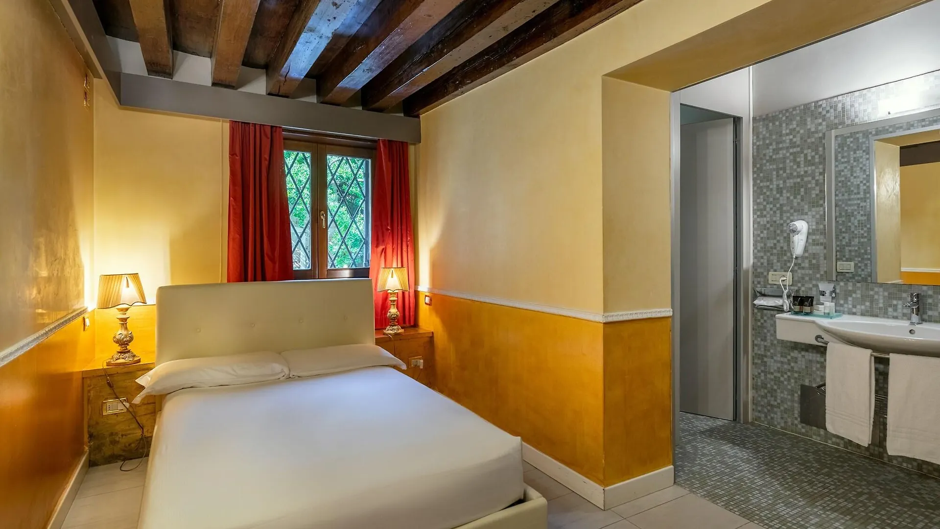 ***  Sogno Di Giulietta E Romeo Hotel Venice Italy